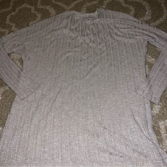 Anthropologie size M shirt - Picture 7 of 9